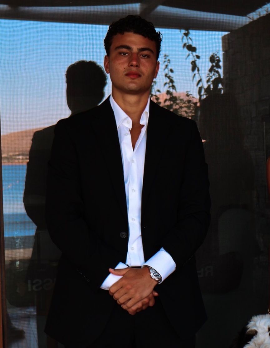Chaz Manolakos